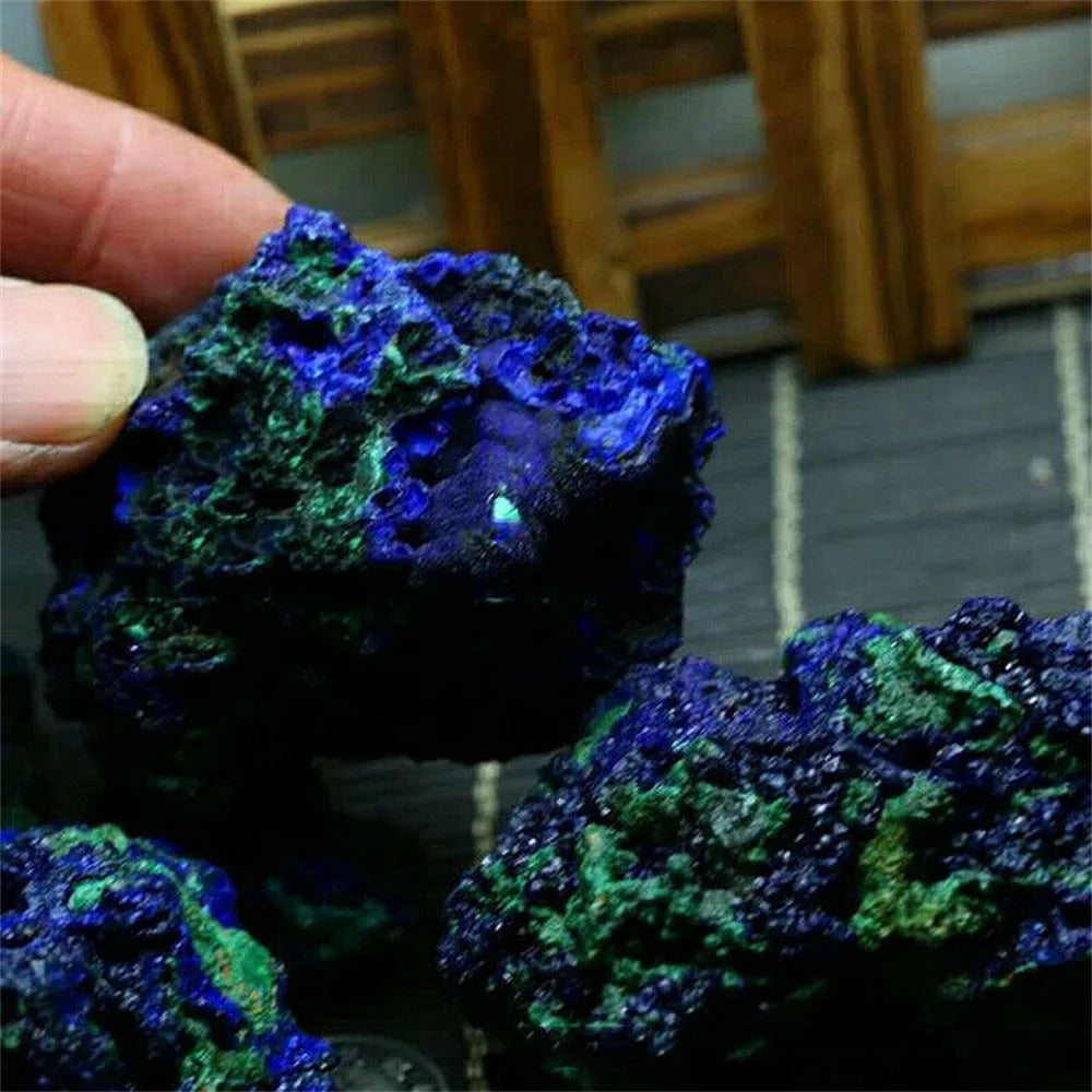 Spécimens naturels d'azurite-malachite brute