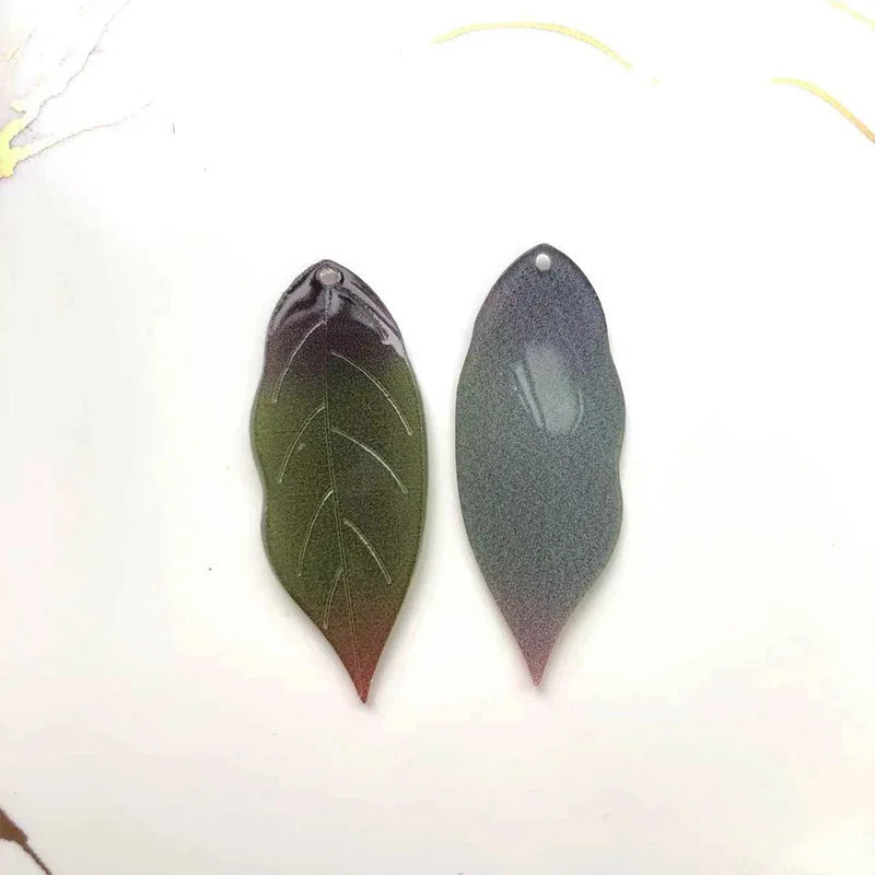 5Pcs Green Leaf Resin Beads