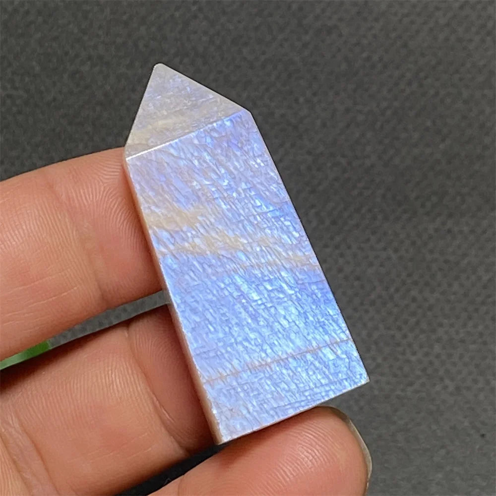 AAA Natural High Quality Blue Moonstone Tower