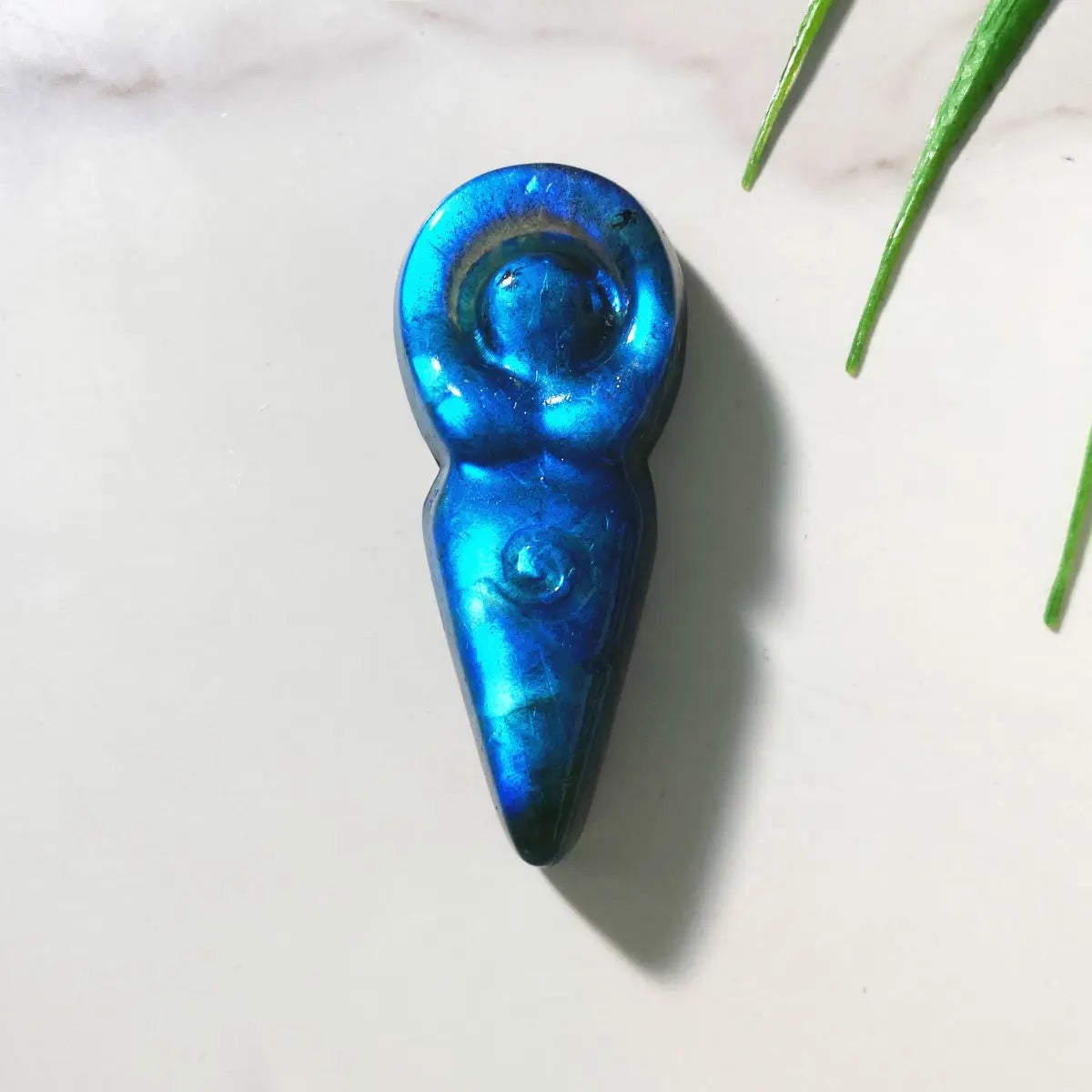 1PC HQ Labradorite Yoga Carving