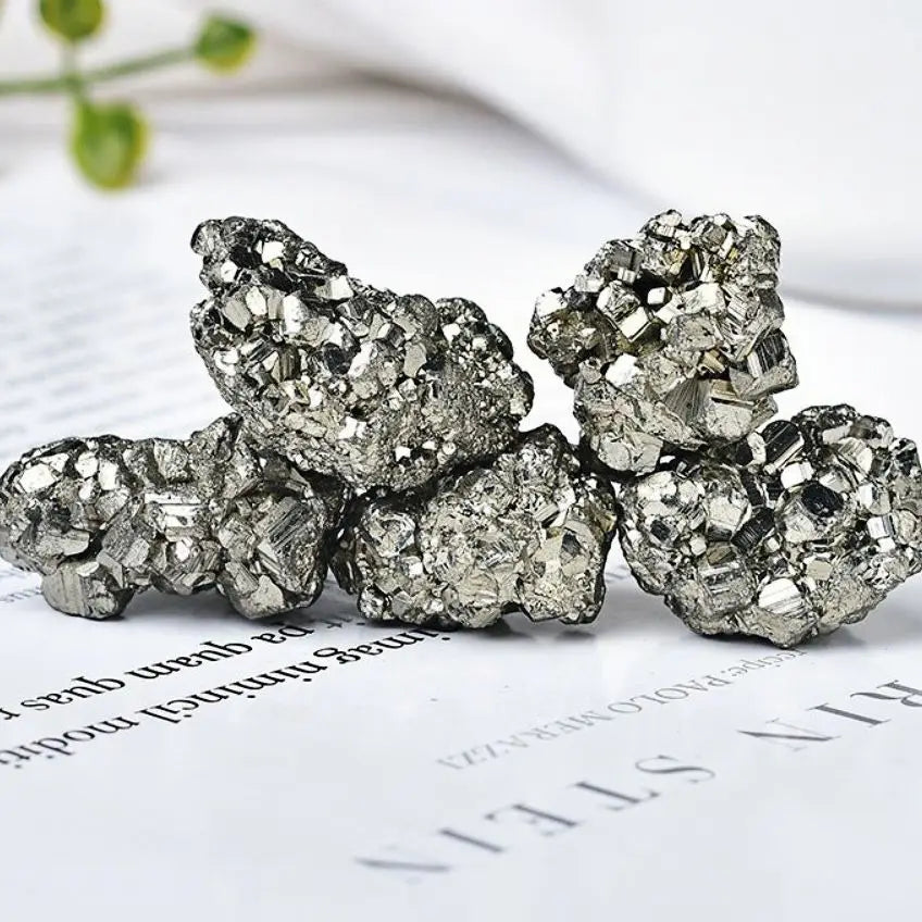 200 g de pyrite naturelle, pierre brute, cristal, amas de roche, énergie minérale, décoration de la maison, collection d'échantillons de décoration minérale