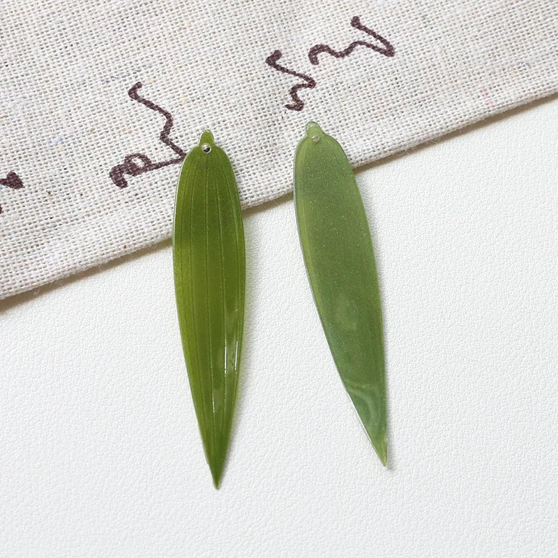 5Pcs Green Leaf Resin Beads
