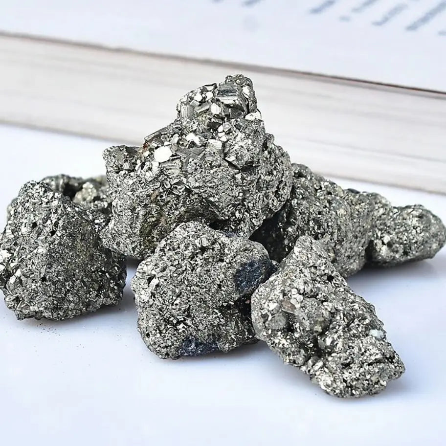 200 g de pyrite naturelle, pierre brute, cristal, amas de roche, énergie minérale, décoration de la maison, collection d'échantillons de décoration minérale