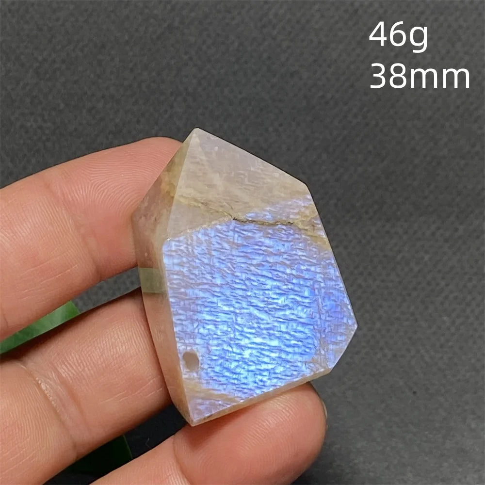AAA Natural High Quality Blue Moonstone Tower