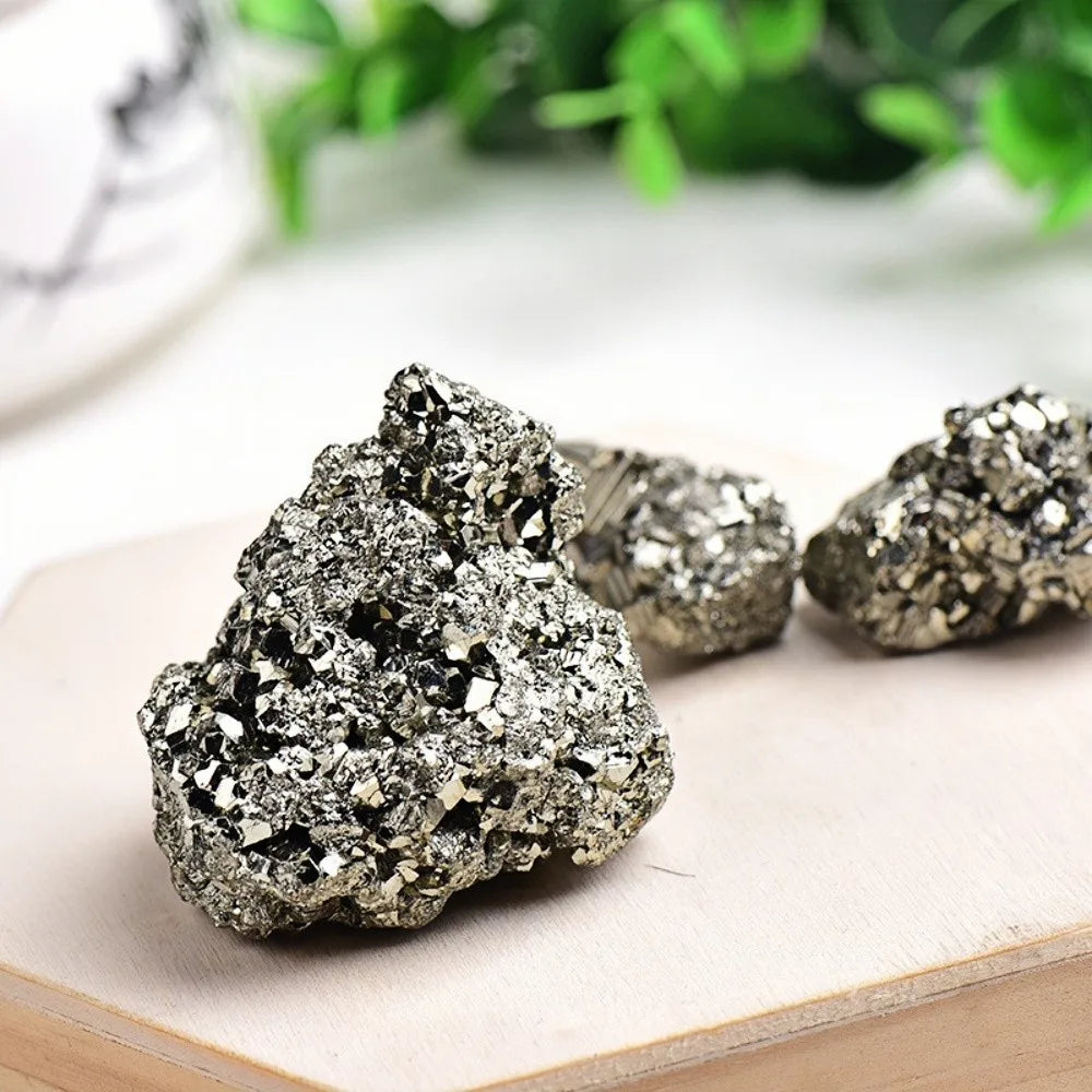 200 g de pyrite naturelle, pierre brute, cristal, amas de roche, énergie minérale, décoration de la maison, collection d'échantillons de décoration minérale
