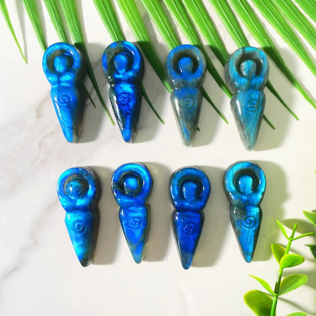 1PC HQ Labradorite Yoga Carving