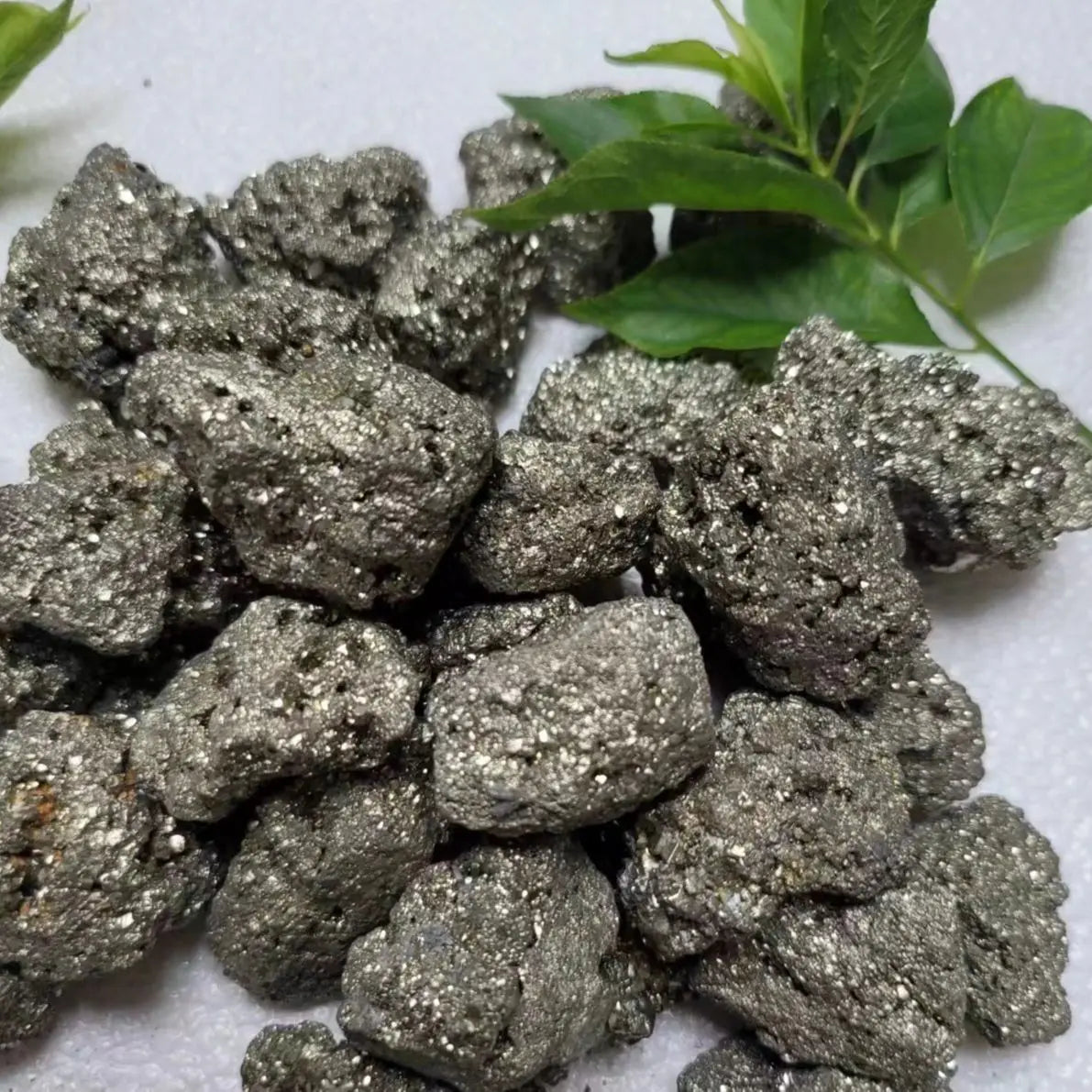 200 g de pyrite naturelle, pierre brute, cristal, amas de roche, énergie minérale, décoration de la maison, collection d'échantillons de décoration minérale