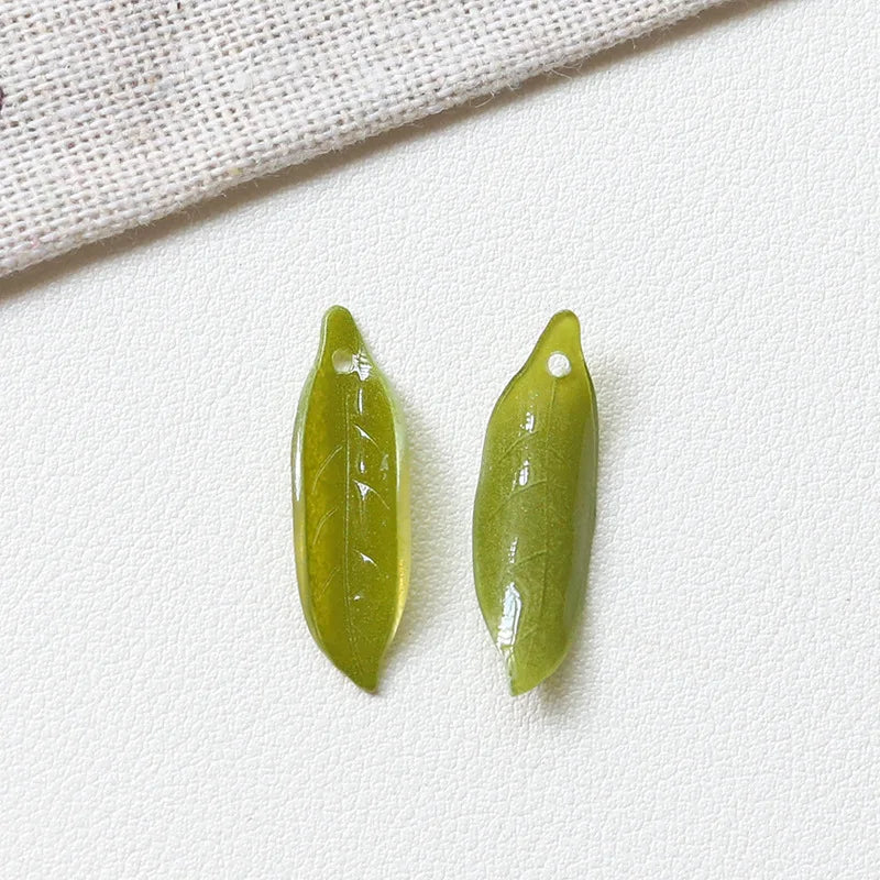 5Pcs Green Leaf Resin Beads