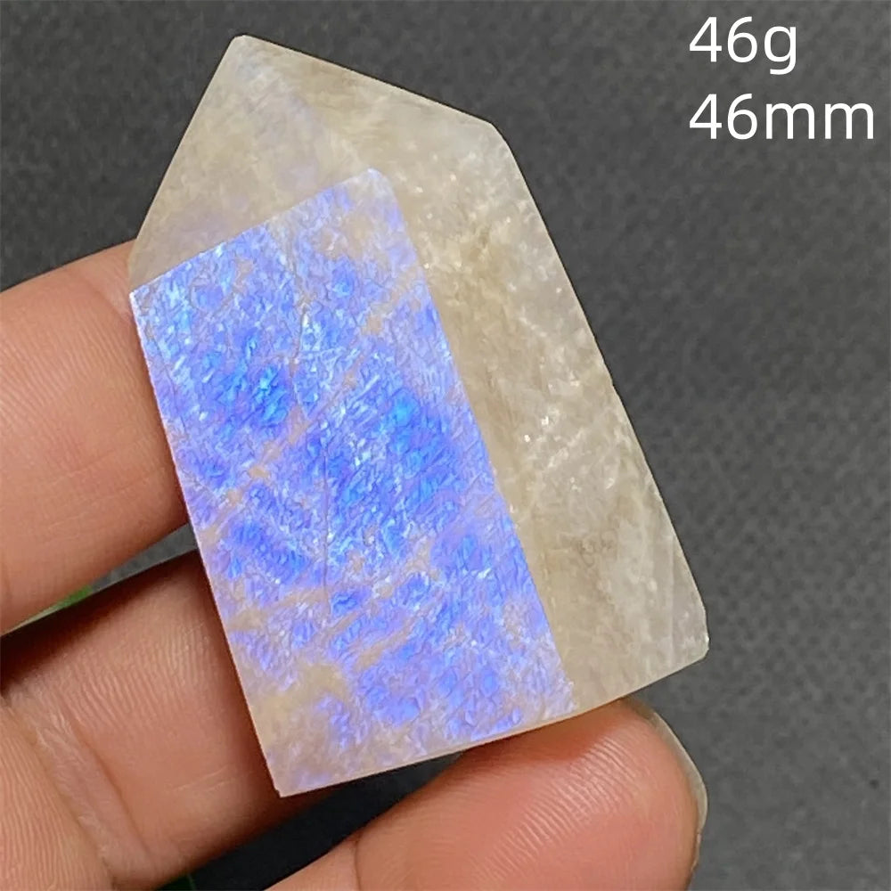 AAA Natural High Quality Blue Moonstone Tower