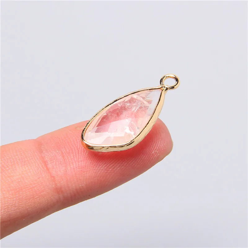 Lot de 2 pendentifs en pierre naturelle en forme de larme