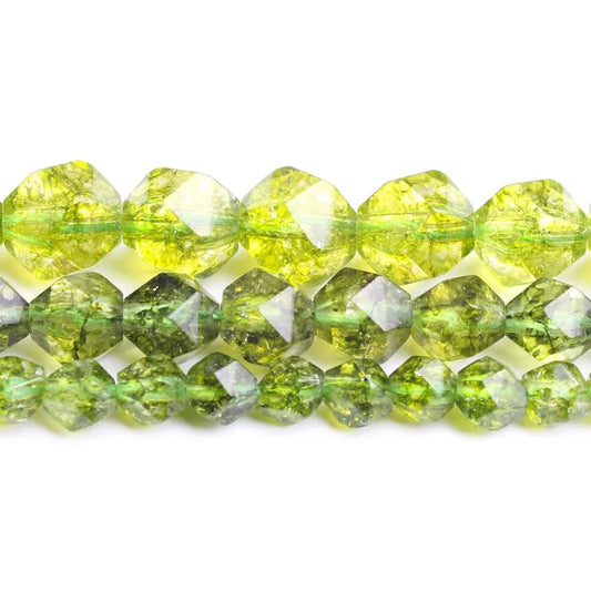 Fil de perles de péridot à facettes naturelles