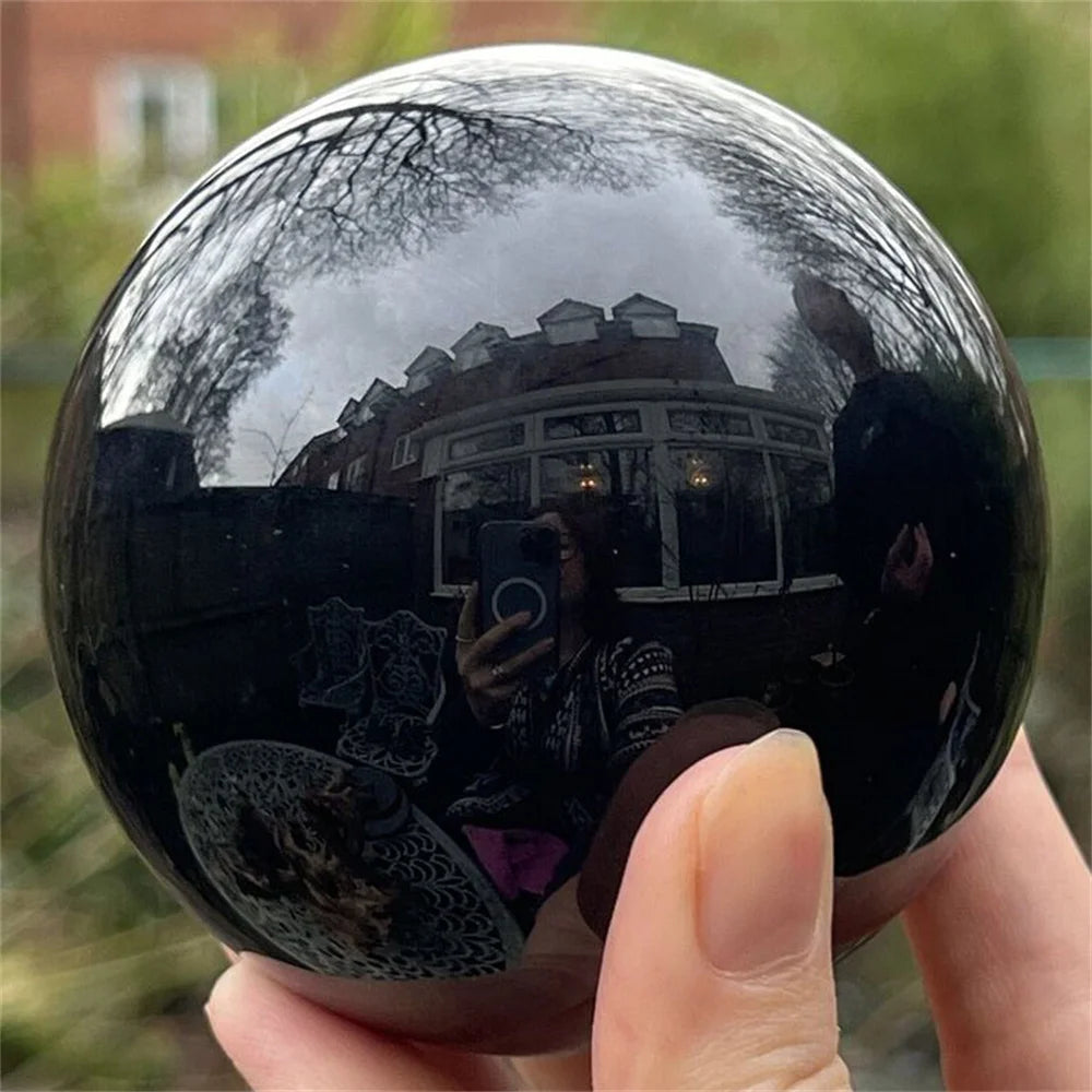 Sphère d'obsidienne noire naturelle