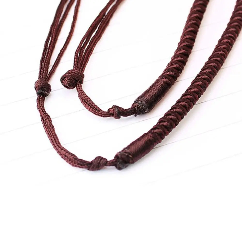 Collier pendentif en bois de santal