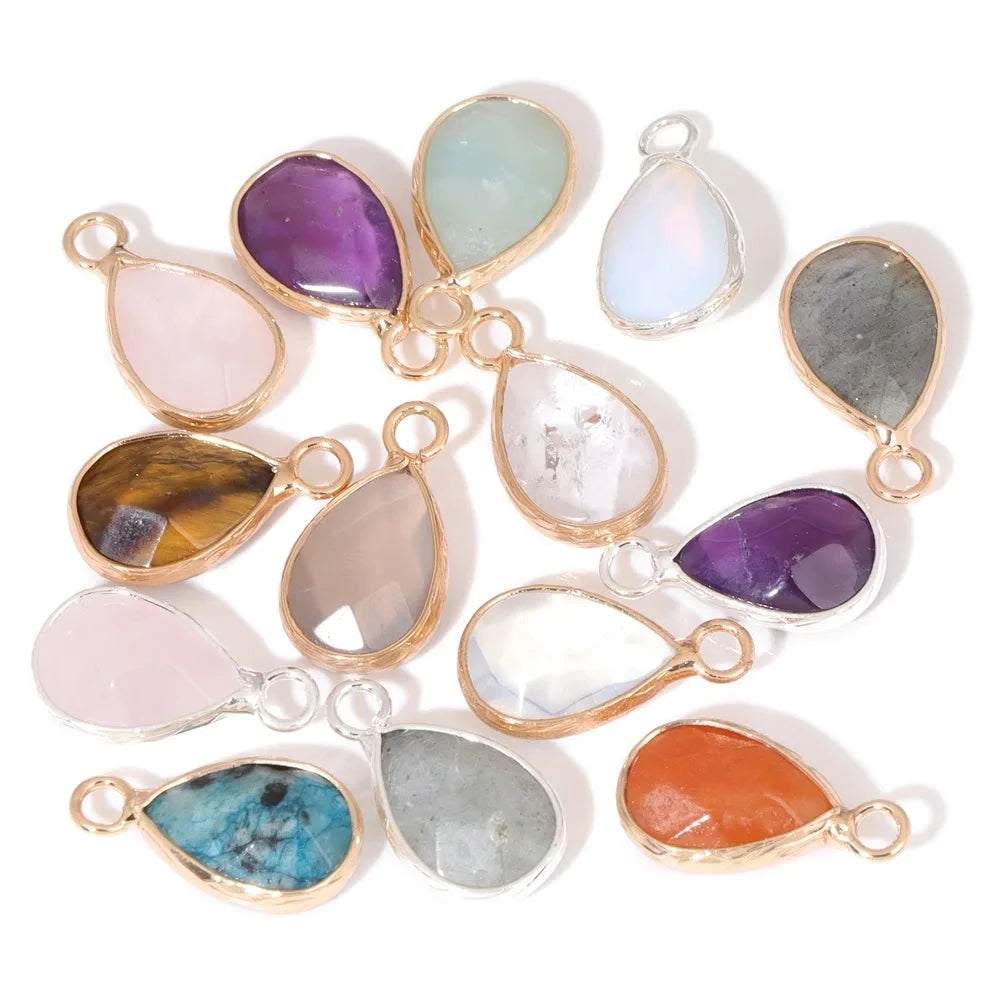 Lot de 2 pendentifs en pierre naturelle en forme de larme