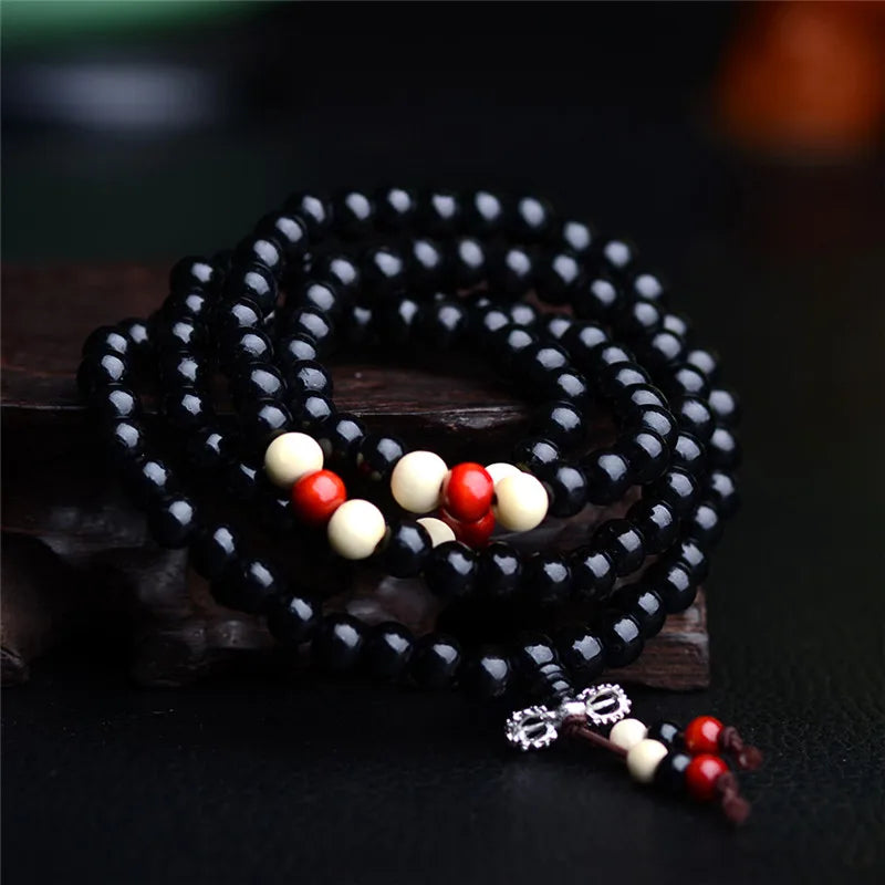 Collier Mala 108 perles en bois de santal naturel