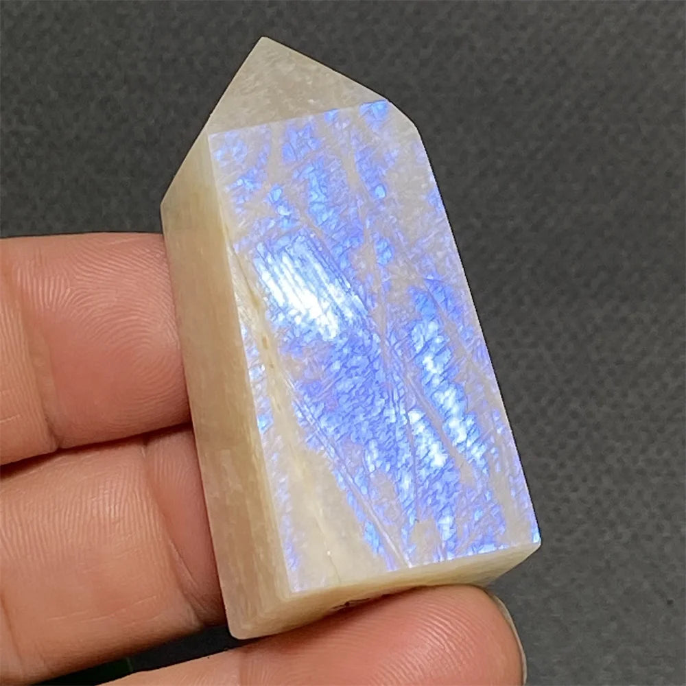 AAA Natural High Quality Blue Moonstone Tower