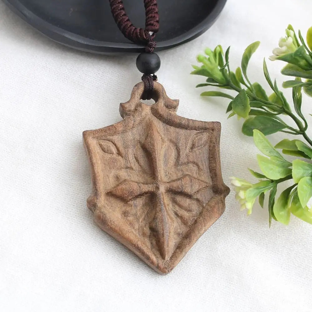 Collier pendentif en bois de santal